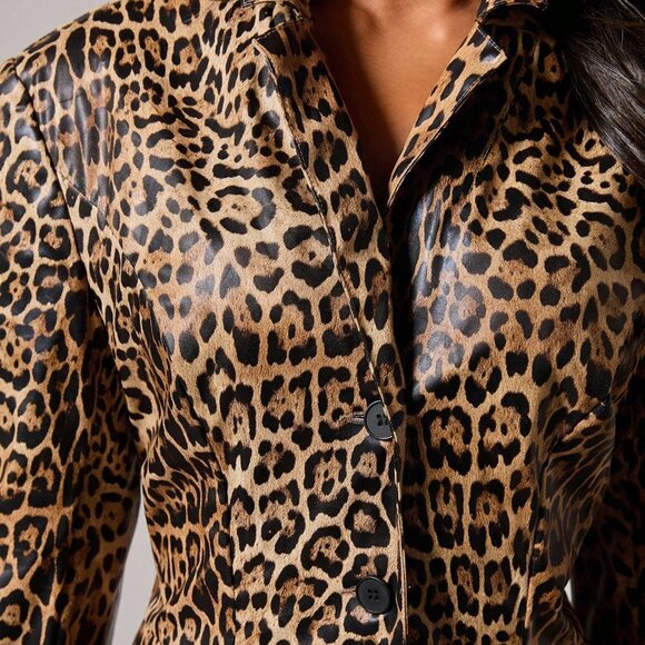 Elegant Women's Cinched Waist Leopard Print faux leather Blazer - Picture 7 of 7